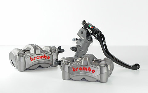 Pinza M50 e pompa 17 RCS da BREMBO